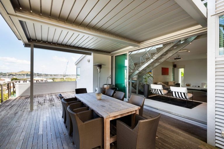 Photo of property in 75a Arthur Street, Onehunga, Auckland, 1061