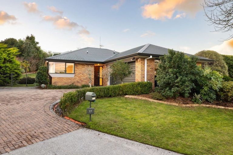 Photo of property in 17 Cashmere Place, Flagstaff, Hamilton, 3210
