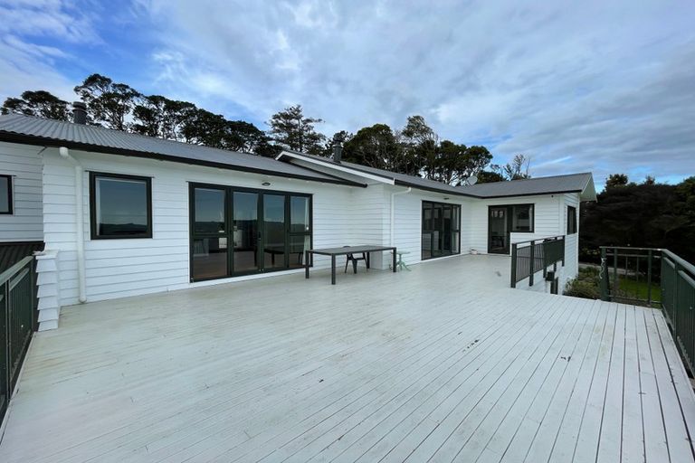 Photo of property in 283 Old North Road, Kumeu, 0892