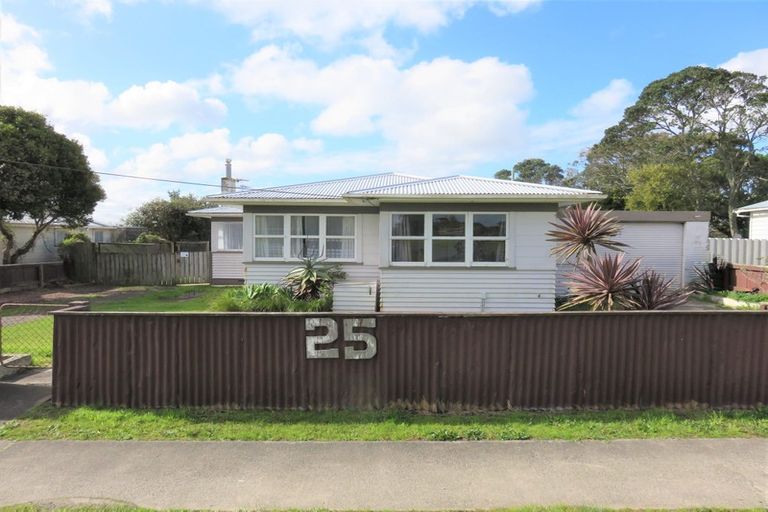 Photo of property in 25 Norton Street, Te Kopuru, 0391