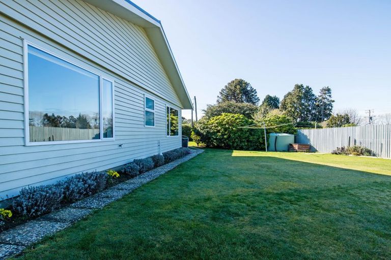 Photo of property in 125 Main North Road, Geraldine, 7930