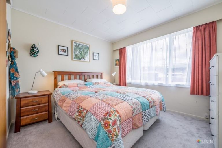Photo of property in 962b High Street, Avalon, Lower Hutt, 5011