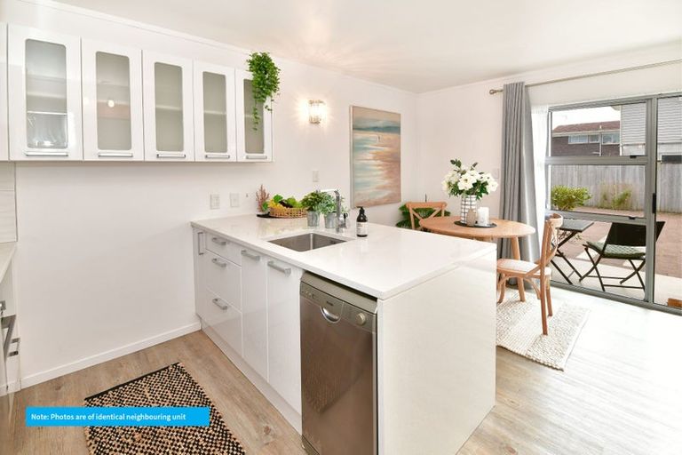 Photo of property in 2/420a Hibiscus Coast Highway, Orewa, 0931