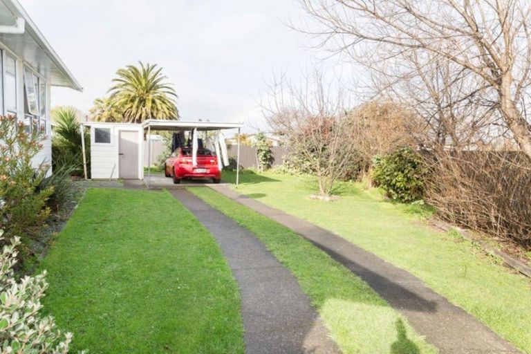 Photo of property in 18 Runciman Place, Dannevirke, 4930