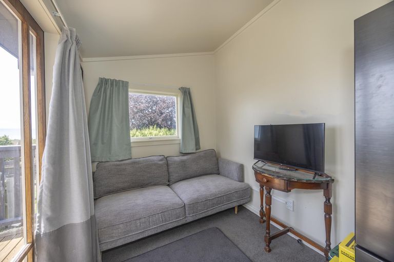 Photo of property in 9 Ure Street, South Hill, Oamaru, 9400