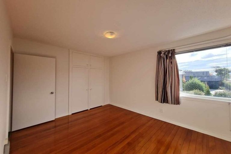 Photo of property in 2/58 Office Road, Merivale, Christchurch, 8014