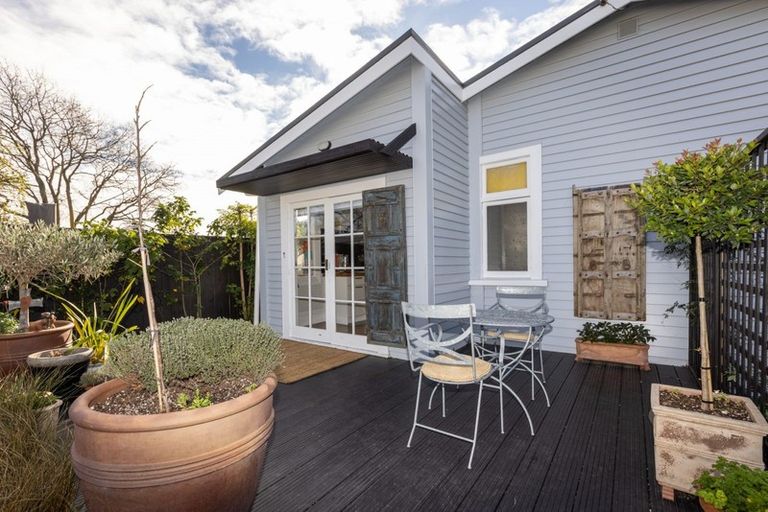 Photo of property in 80 Vigor Brown Street, Napier South, Napier, 4110