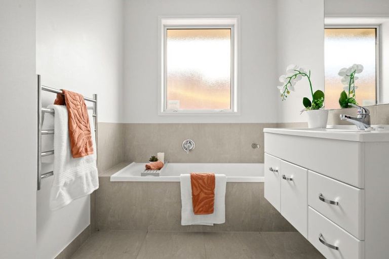 Photo of property in 2 Jack Rise, Grandview Heights, Hamilton, 3200