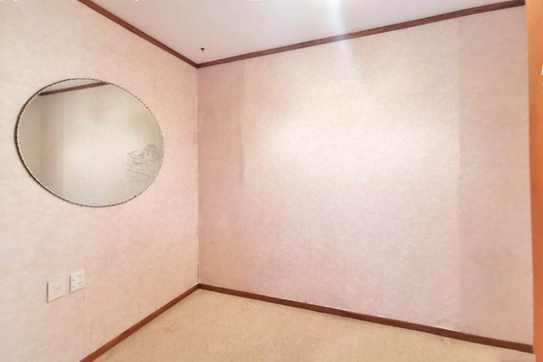 Photo of property in 2/9 Billabong Place, Botany Downs, Auckland, 2010