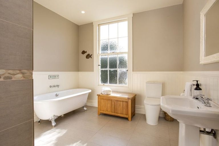 Photo of property in 26 Crosland Road, South Head, Helensville, 0874