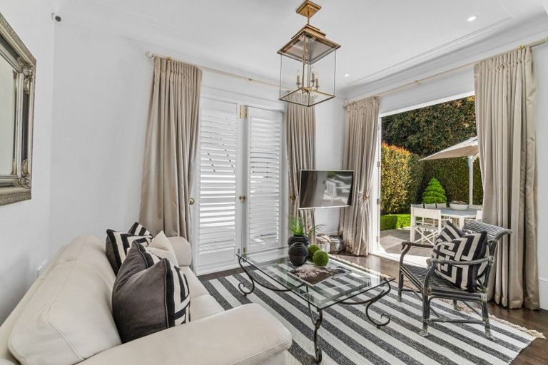 Photo of property in 8a Burwood Crescent, Remuera, Auckland, 1050