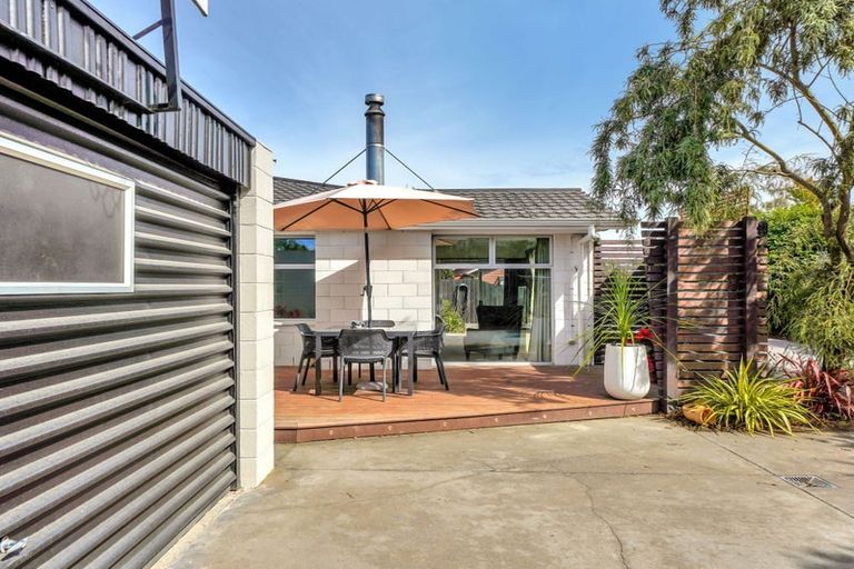 Photo of property in 6 Freebairn Street, Redwood, Christchurch, 8051