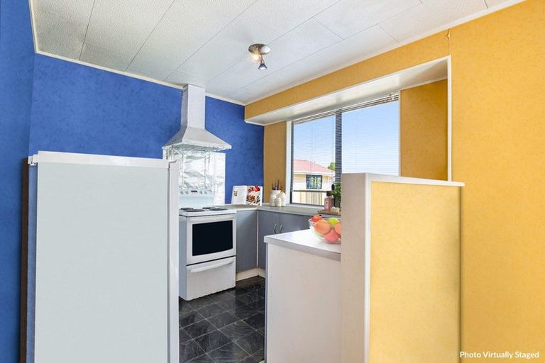 Photo of property in 1/64 Meadowvale Rise, Titirangi, Auckland, 0604