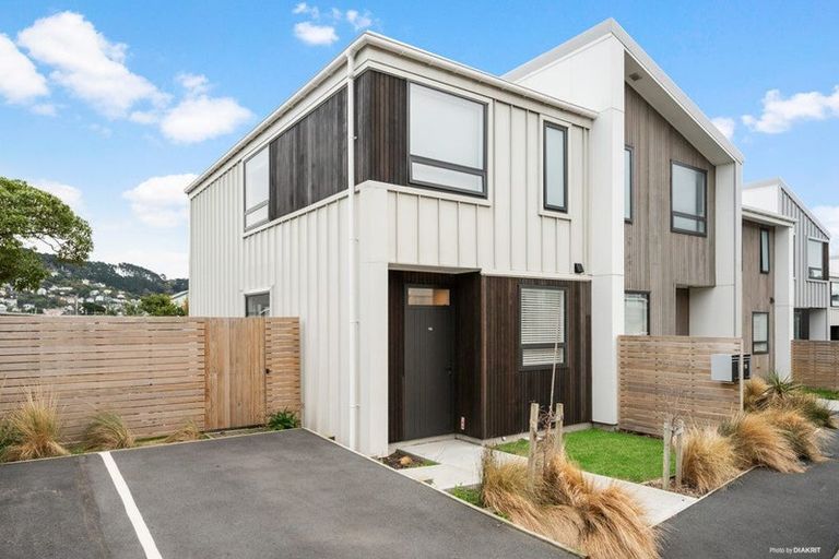Photo of property in 1a Mamari Street, Rongotai, Wellington, 6022