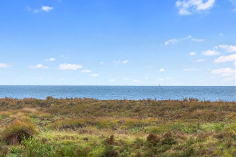 Photo of property in 816 Papamoa Beach Road, Papamoa Beach, Papamoa, 3118