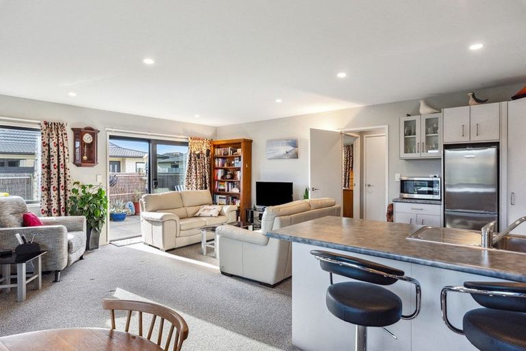 Photo of property in Georgia Estate, 4/3 Georgia Grove, Paraparaumu, 5032