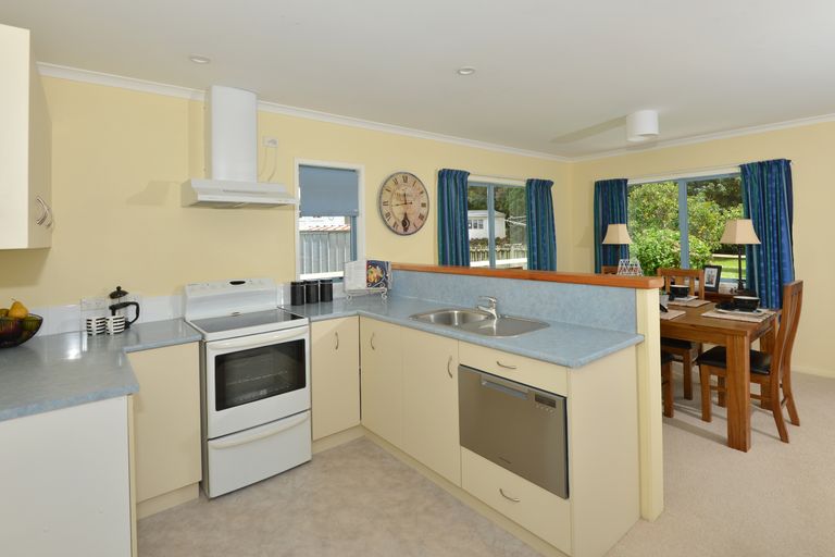Photo of property in 11a Moehau Road, Te Kamo, Whangarei, 0112