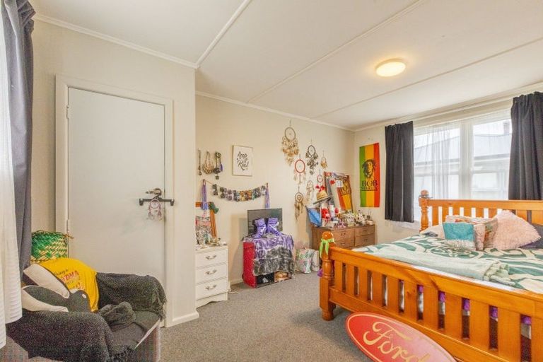 Photo of property in 18 Mackie Street, Waipukurau, 4200