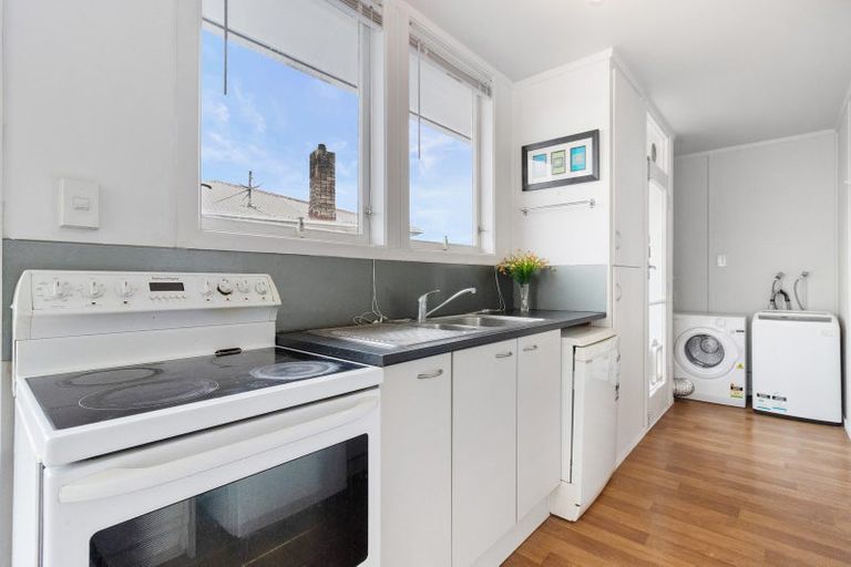 Photo of property in 57 Mansel Avenue, Hillcrest, Hamilton, 3216