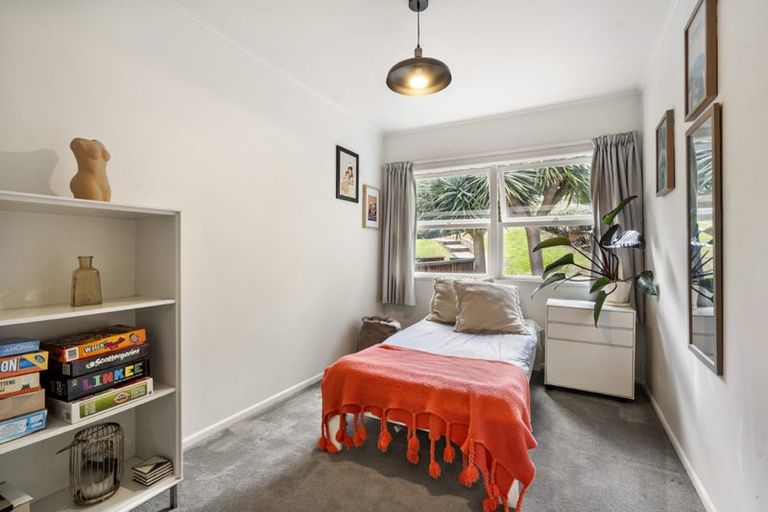 Photo of property in 10a Wilding Avenue, Northcote Point, Auckland, 0627