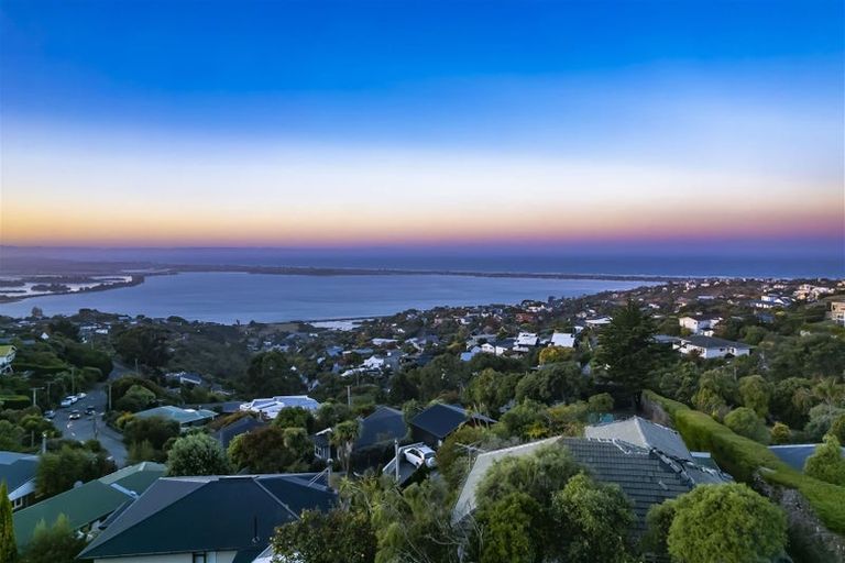 Photo of property in 192 Mount Pleasant Road, Mount Pleasant, Christchurch, 8081