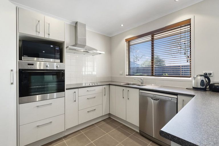 Photo of property in 6a Cliff Road, Papakura, 2110