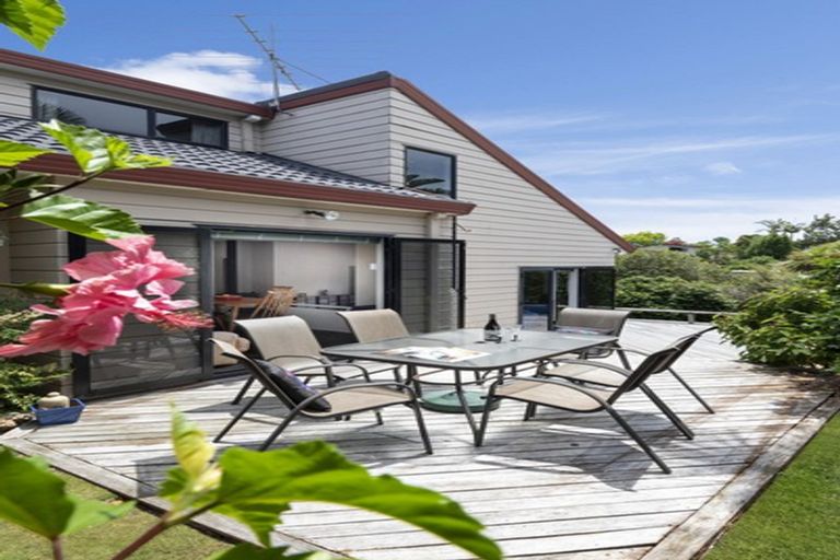 Photo of property in 7 Sheffield Place, Botany Downs, Auckland, 2010