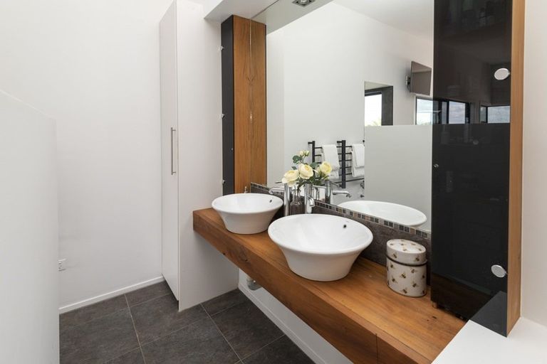 Photo of property in 9 Ramoana Mews, Shelly Park, Auckland, 2014