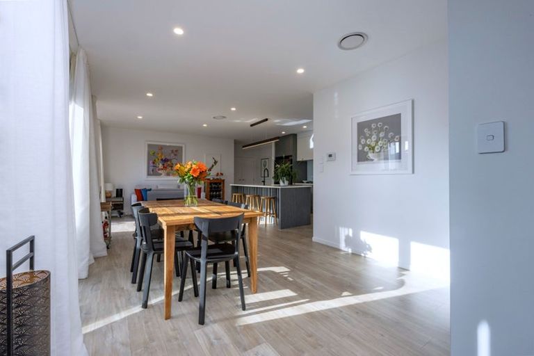 Photo of property in 18 Jane Maree Road, Kumeu, 0810