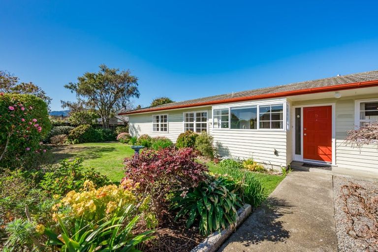 Photo of property in 31 Nimmo Avenue, Waikanae, 5036