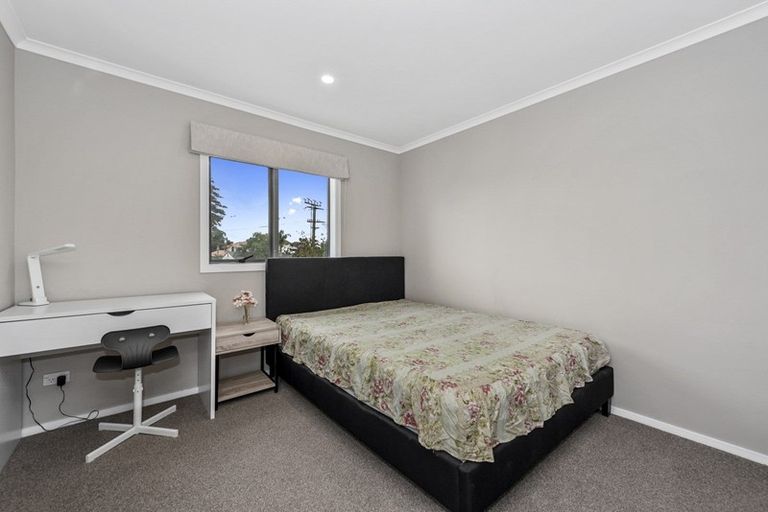 Photo of property in 2/144 Old Farm Road, Hamilton East, Hamilton, 3216