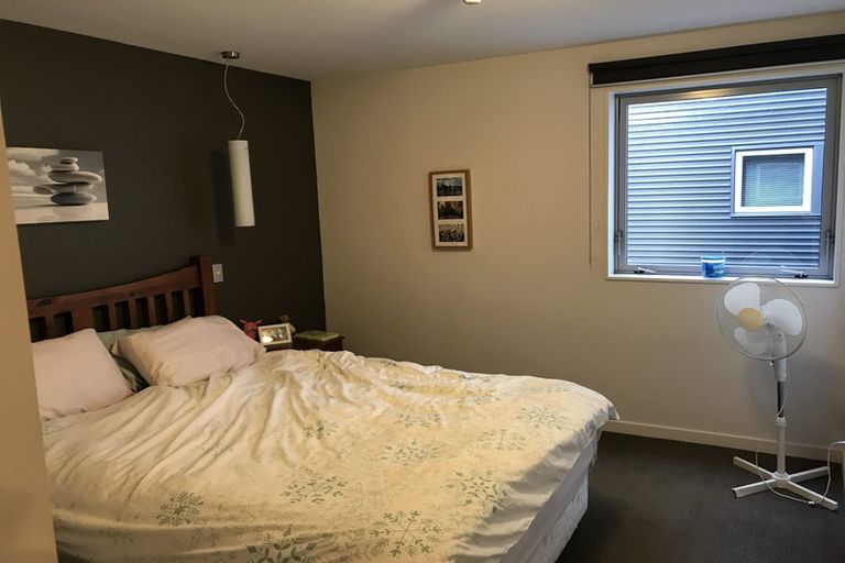 Photo of property in Montreaux Apartments, 3g/164 The Terrace, Wellington Central, Wellington, 6011