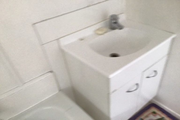 Photo of property in 8 Omokoroa Road, Omokoroa, 3114