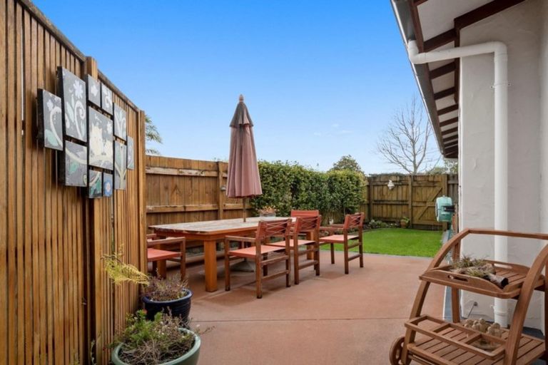 Photo of property in 77 Stableford Drive, Pyes Pa, Tauranga, 3112