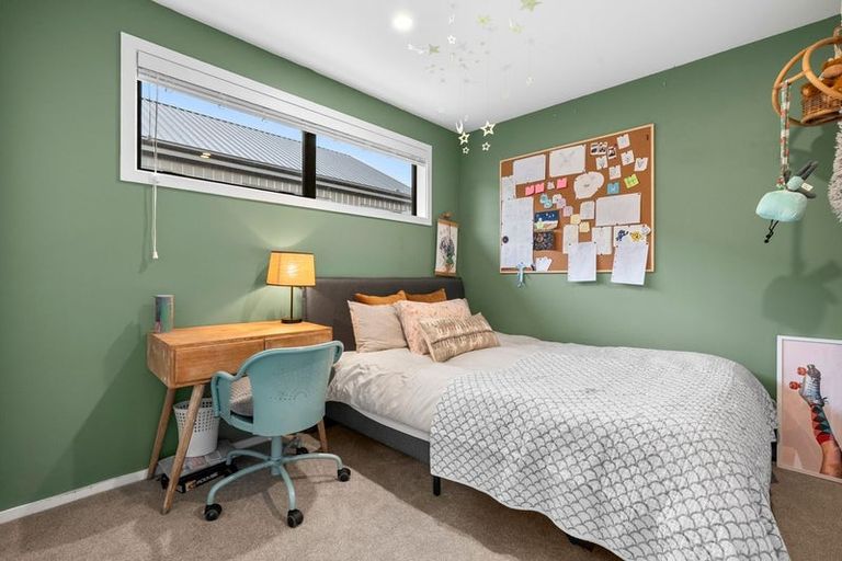 Photo of property in 17 Tuke Lane, Wanaka, 9305