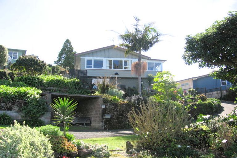 Photo of property in 166 Beach Road, Onerahi, Whangarei, 0110