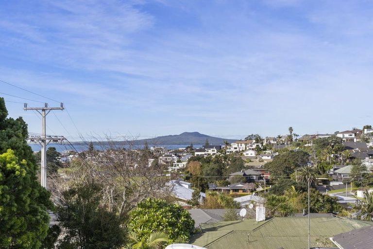 Photo of property in 6 Bevyn Street, Castor Bay, Auckland, 0620