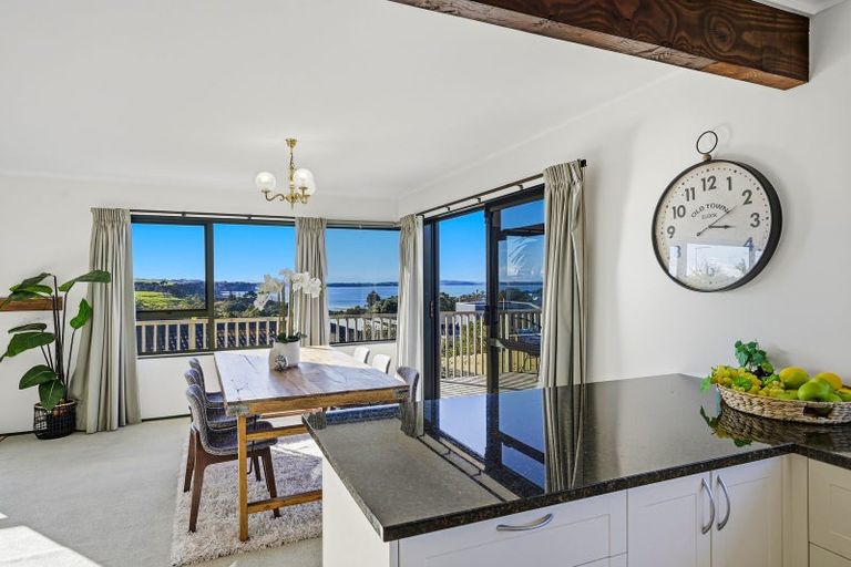 Photo of property in 2/983 Beach Road, Torbay, Auckland, 0630