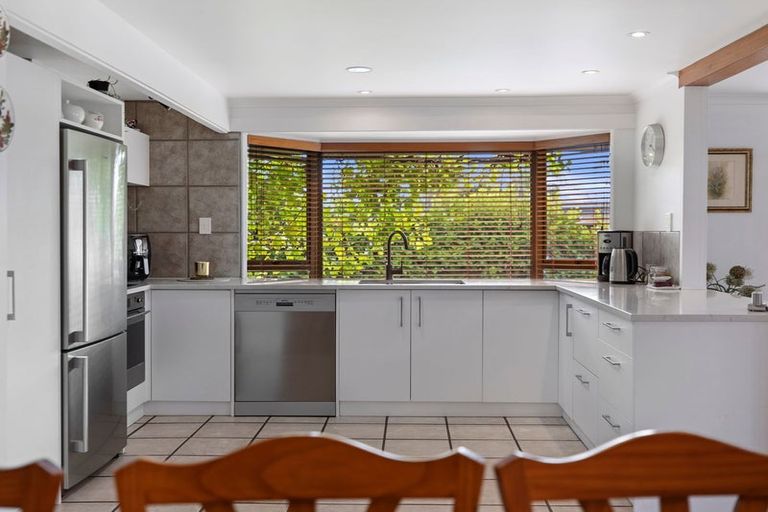 Photo of property in 988 Papamoa Beach Road, Papamoa Beach, Papamoa, 3118