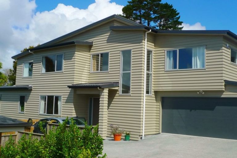 Photo of property in 42 Borneo Drive, Fairview Heights, Auckland, 0632
