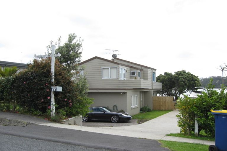 Photo of property in 84 The Terrace, Herald Island, Auckland, 0618