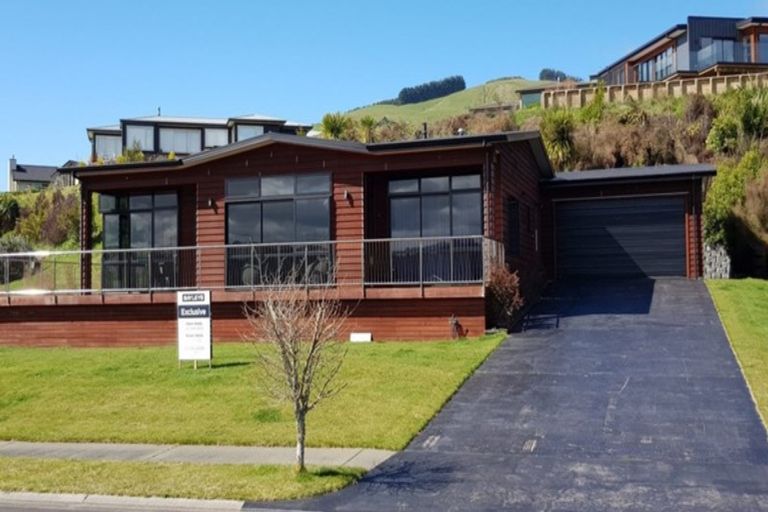Photo of property in 6 Kestrel Lane, Kinloch, Taupo, 3377