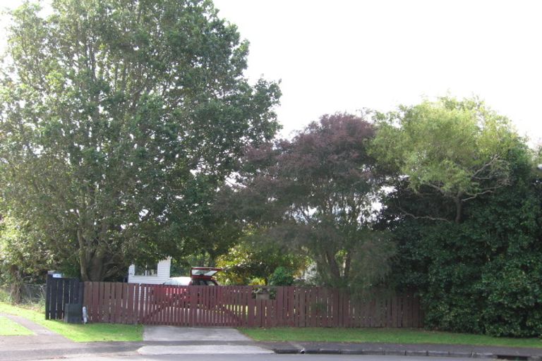 Photo of property in 10 Gane Lane, Te Atatu Peninsula, Auckland, 0610