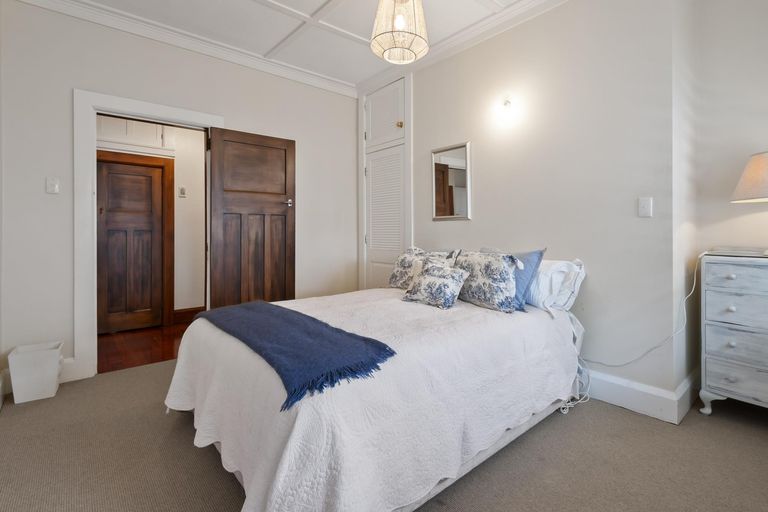 Photo of property in 44 Manapouri Crescent, Hokowhitu, Palmerston North, 4410