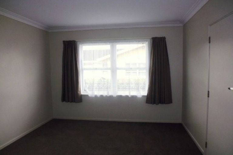 Photo of property in 2/43 East Street, Papakura, 2110
