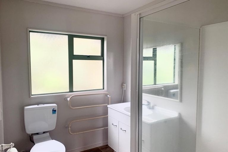 Photo of property in 1/199 Birdwood Road, Massey, Auckland, 0614