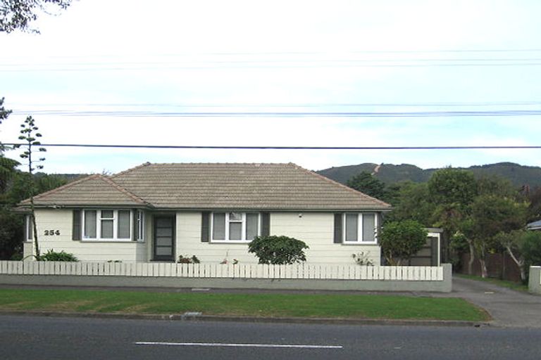 Photo of property in 254 Oxford Terrace, Avalon, Lower Hutt, 5011