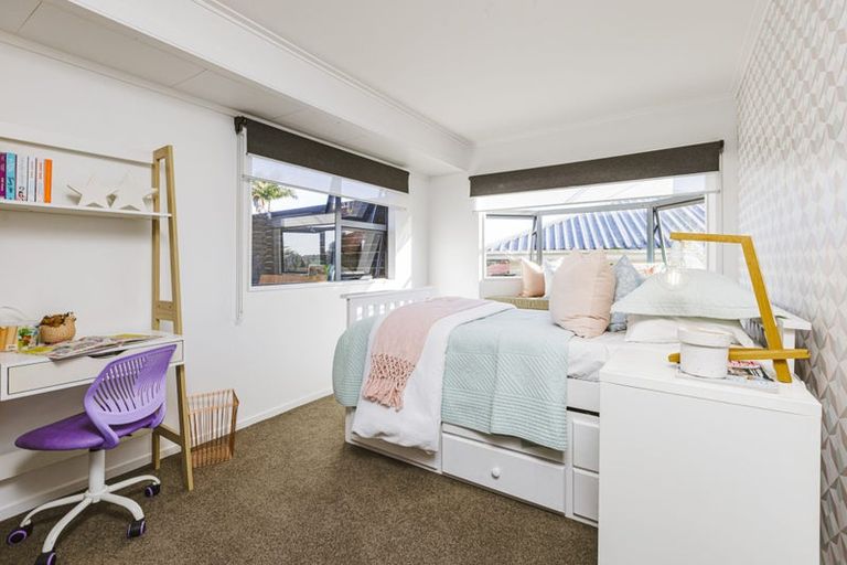 Photo of property in 13 The Glade North, Pukekohe, 2120