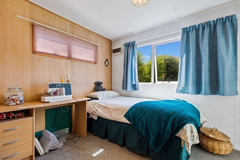 Photo of property in 4 Hugh Avenue, Hamurana, Rotorua, 3097