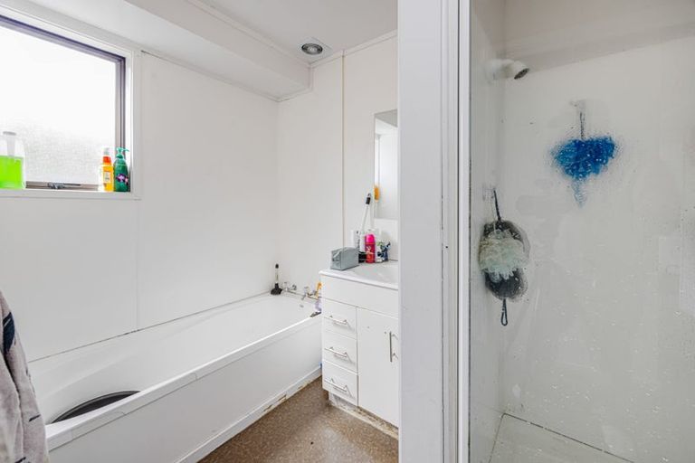 Photo of property in 1/27 Silver Creek Road, Weymouth, Auckland, 2103